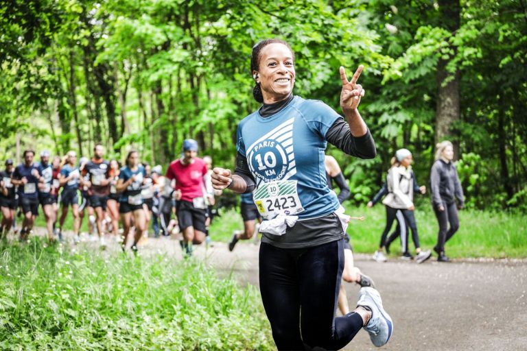 Beatrix tijdens de 10km van Bois de Boulogne