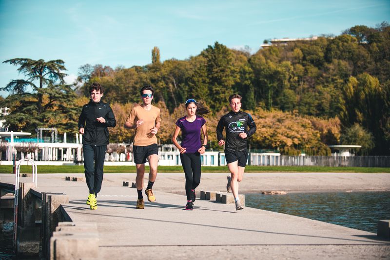 Hardloper traint slim om af te vallen en een summer body het hele jaar te behouden.