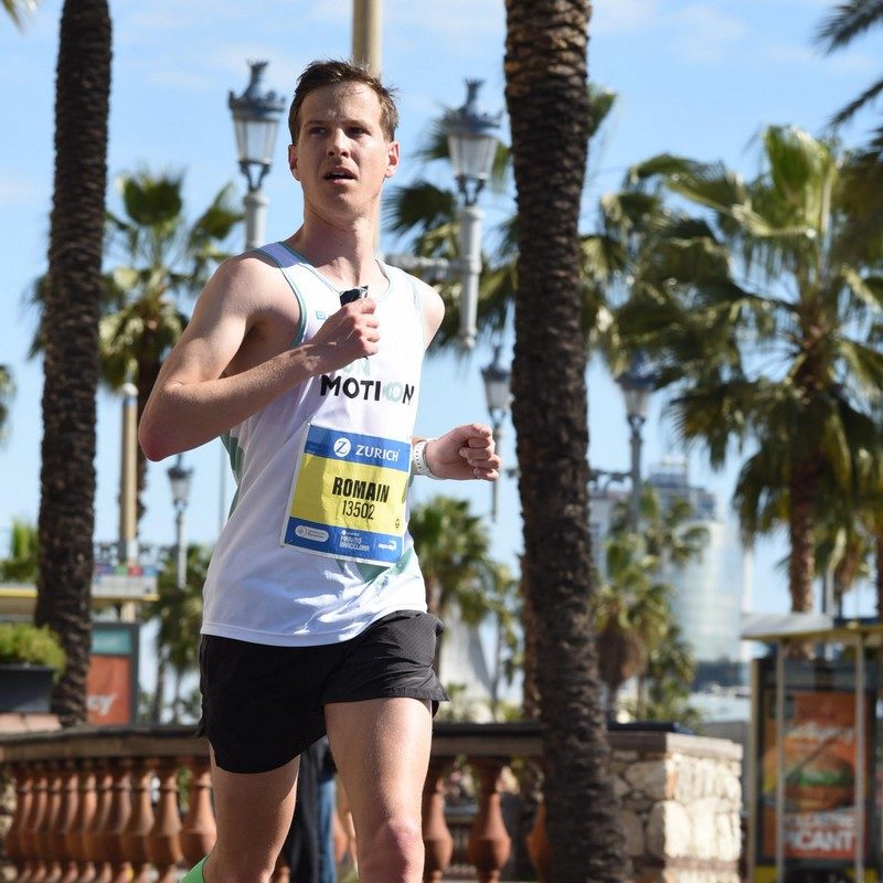 Romain Adam loopt Marathon Barcelona onder 2u35 dankzij slimme training en sterke duurloopstrategie.