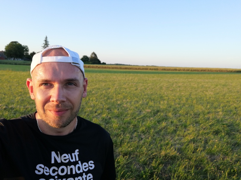 Loper traint voor 10 km onder 40 minuten met slimme aanpak van RunMotion Coach.