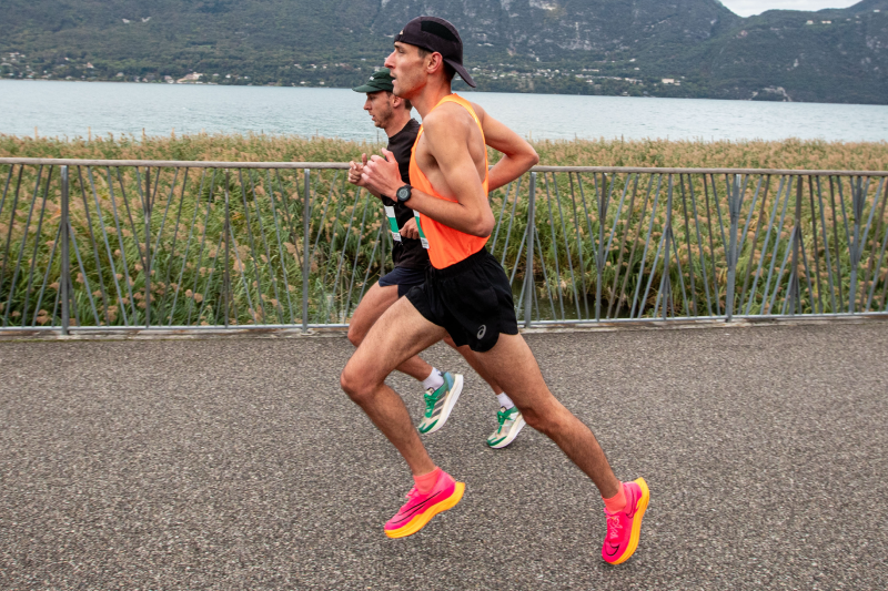 Trainingsschema voor een halve marathon in 1u30 met een doelgericht 12 weken hardloopschema.