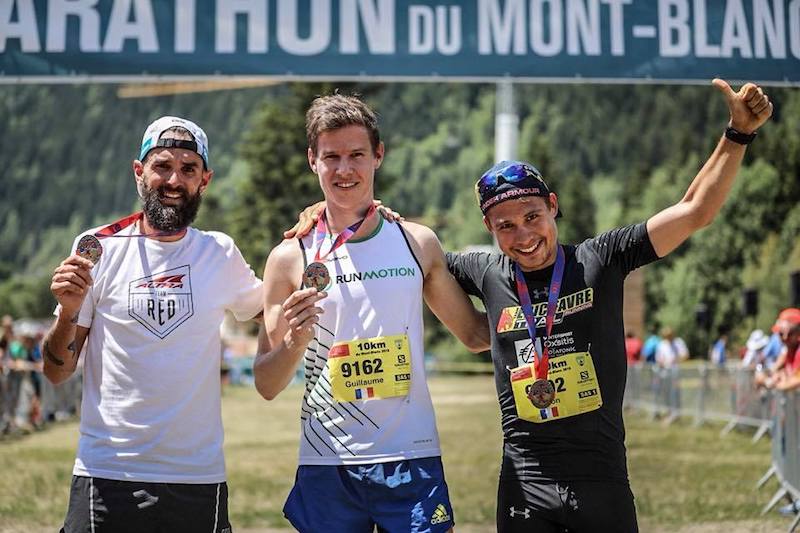 Trailrunner viert winst en parcoursrecord op de Mont-Blanc 10 km trail.