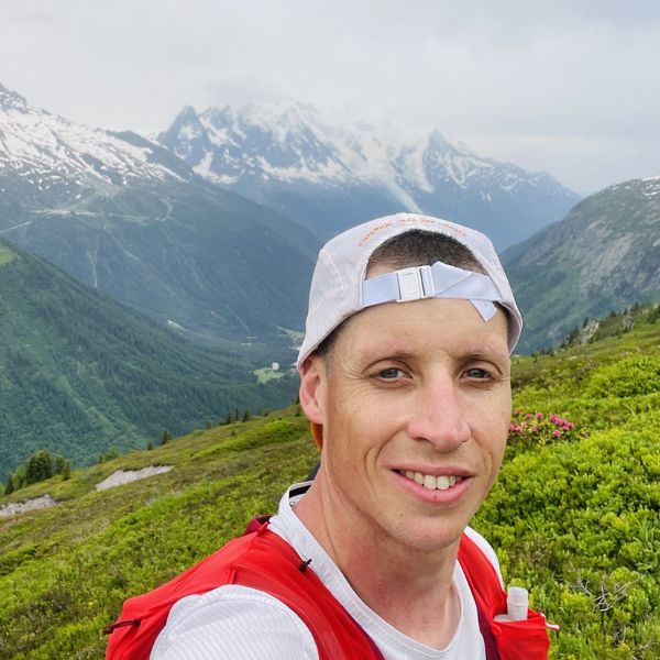Yannick tijdens zijn 90 km ultratrail bij de Marathon du Mont-Blanc in de Franse Alpen