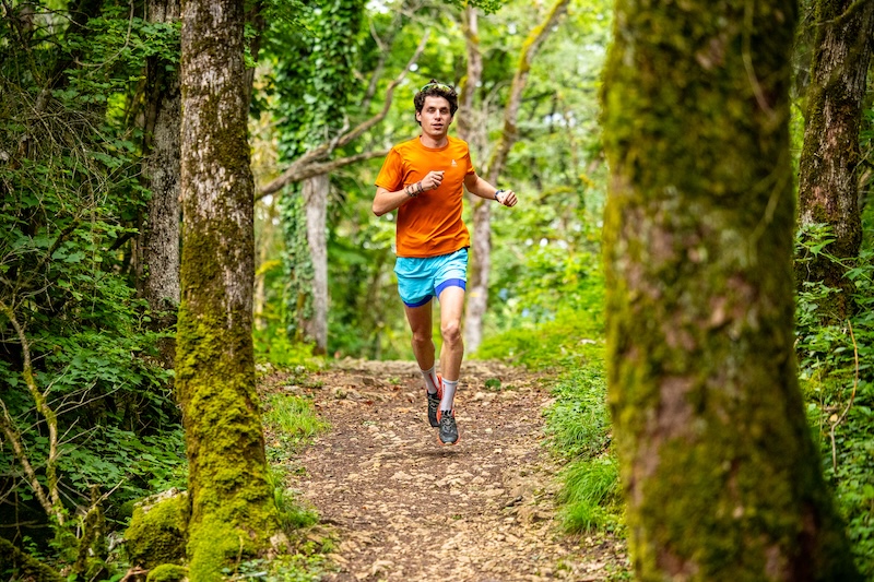 Loper bereidt zich voor op een Backyard Ultra met een gericht trainingsplan en praktische hardlooptips.