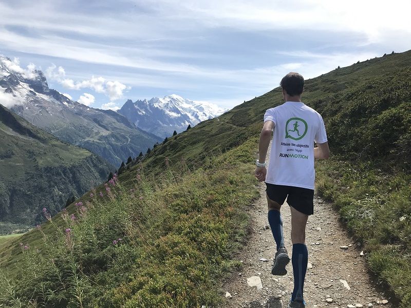Trailrunner volgt een UTMB Mont-Blanc trainingsplan en voorkomt overbelasting tijdens de training in augustus.